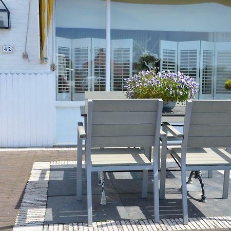 Pension 'T Hofje 350 Meter Van Het Strand Noordwijk Bagian luar foto